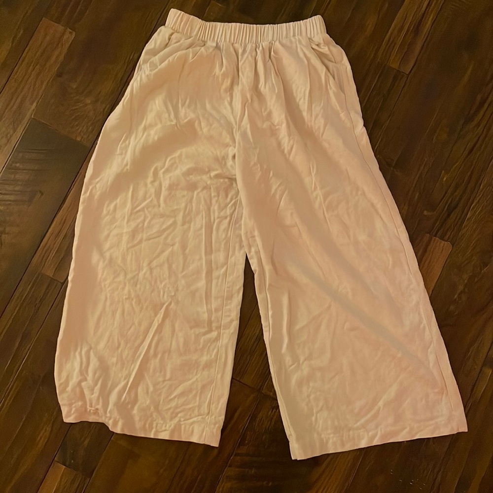 Raw silk Ozma wide leg pants. Cream color, pockets. 21” inseam.
